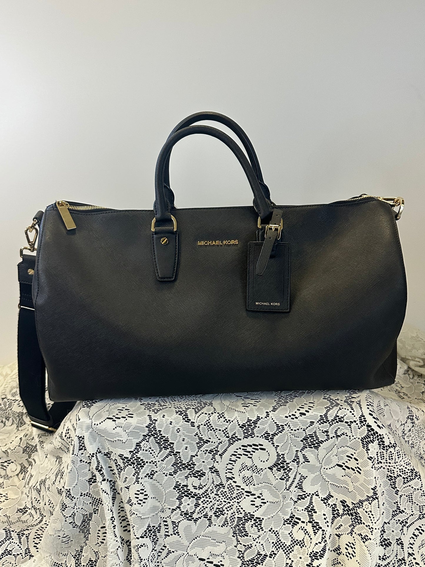 Sold PM Michael Kors Weekender