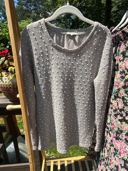 L Pleione Sweater with Swiss dot