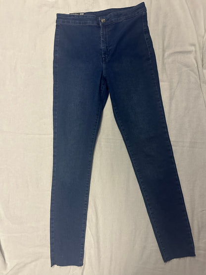 8 NWT Divided Super Skinny Ankle