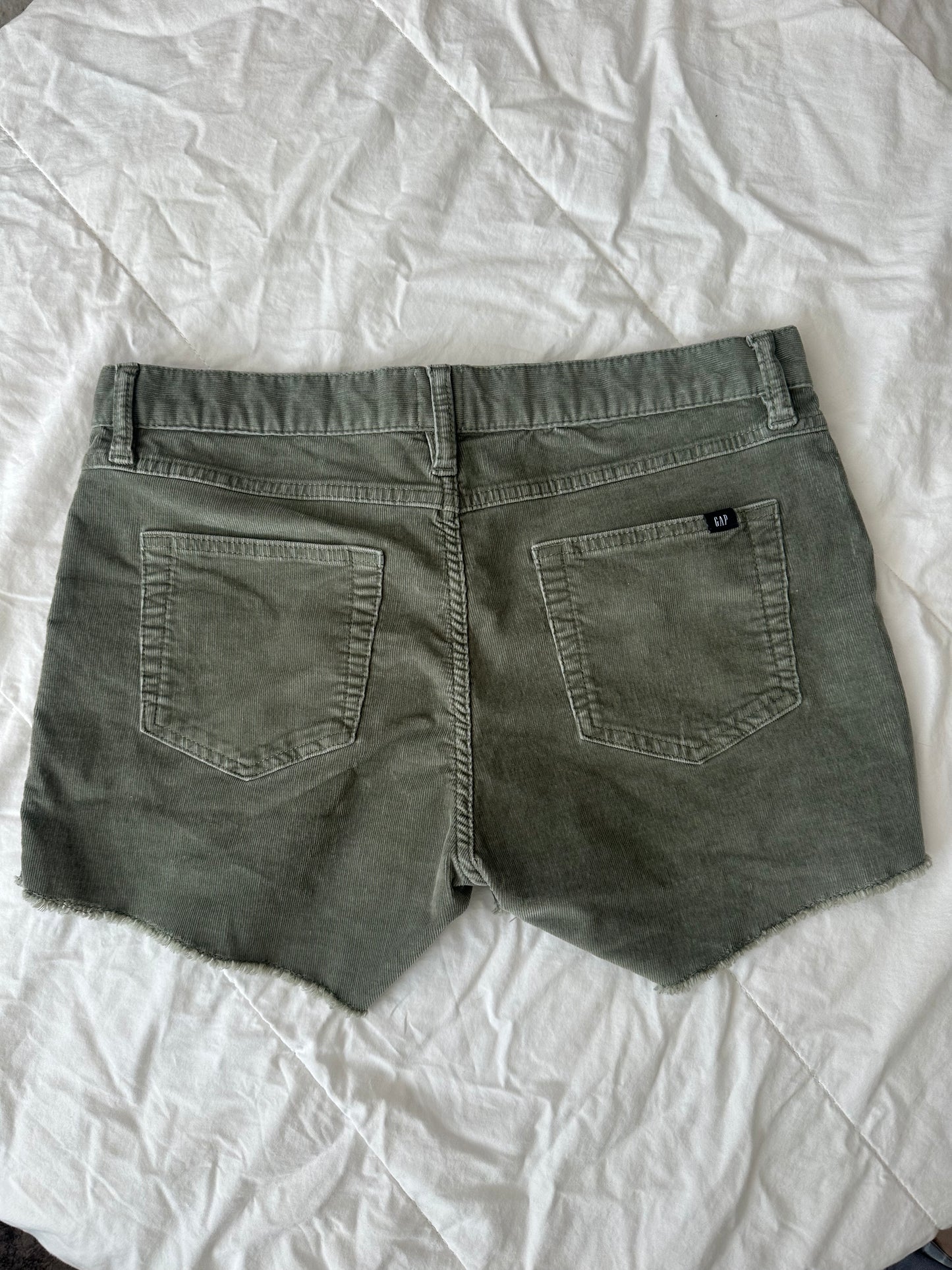 M Gap Corduroy Shorts