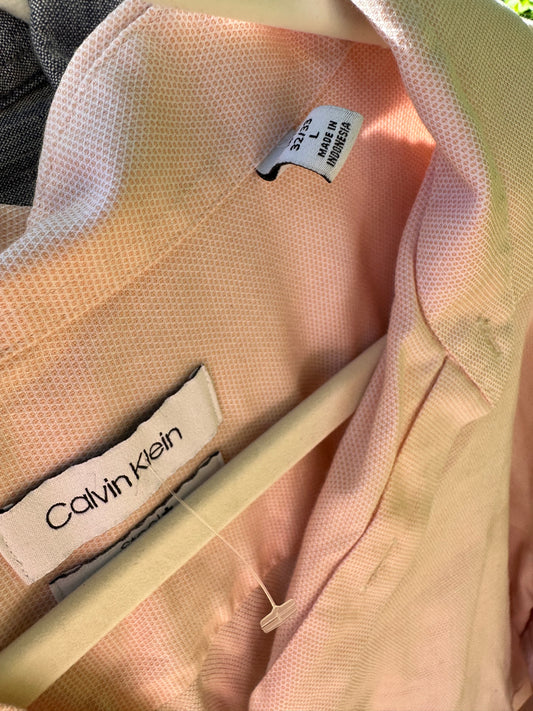 L Calvin Klein Light Pink Button Down