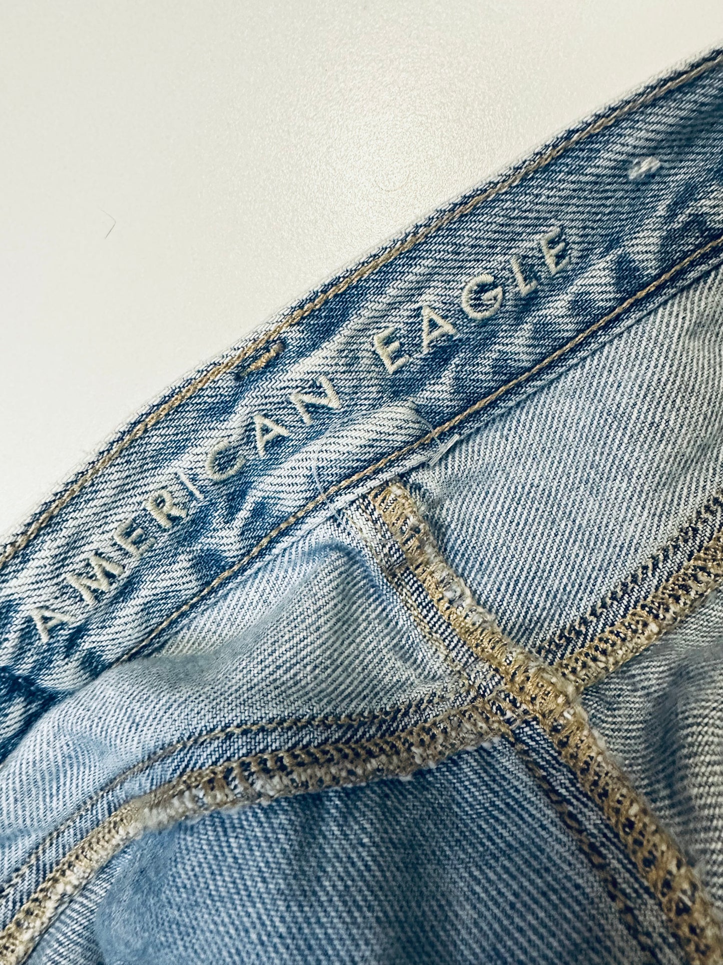 Size 00 AE Mom Jeans