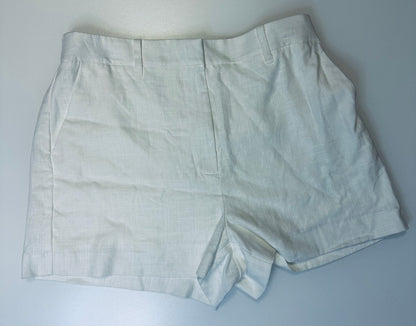 L Nine West White Linen Blend Short