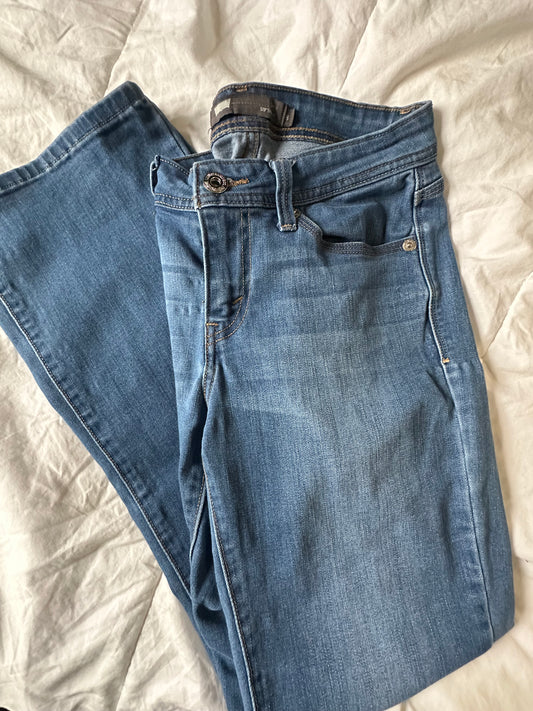 M Size 8 Levi’s 529 Curvy Bootcut