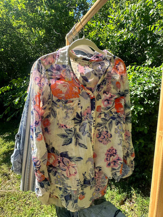 M Floral Button Up Blouse