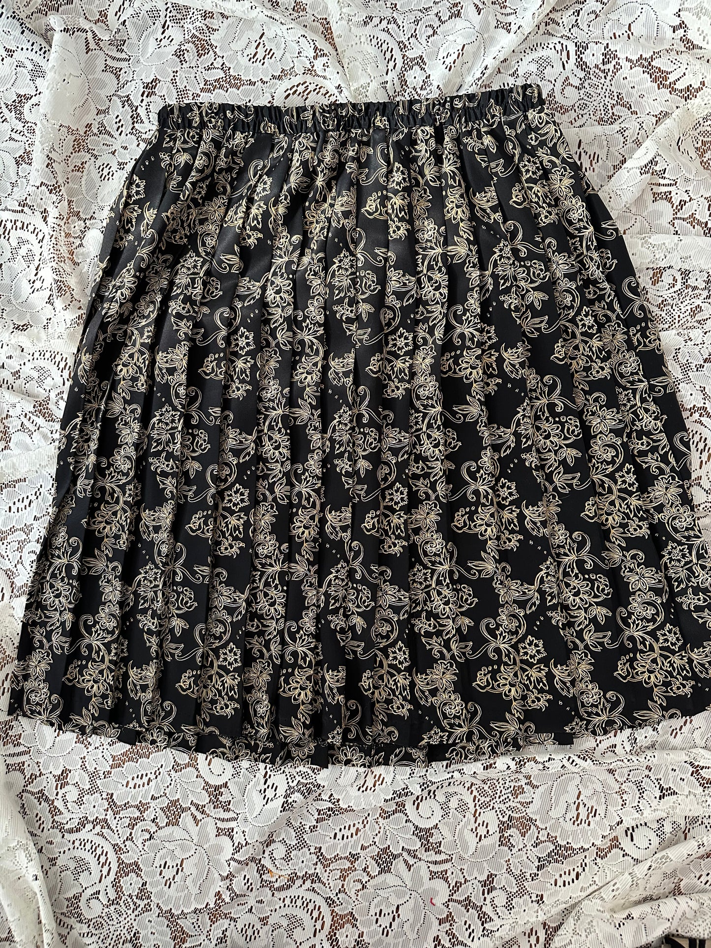 Vintage Pleated Skirt Size 16