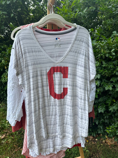 L Cleveland Guardians T Shirt