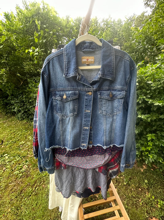 L Denim Jacket with Frayed Bottom