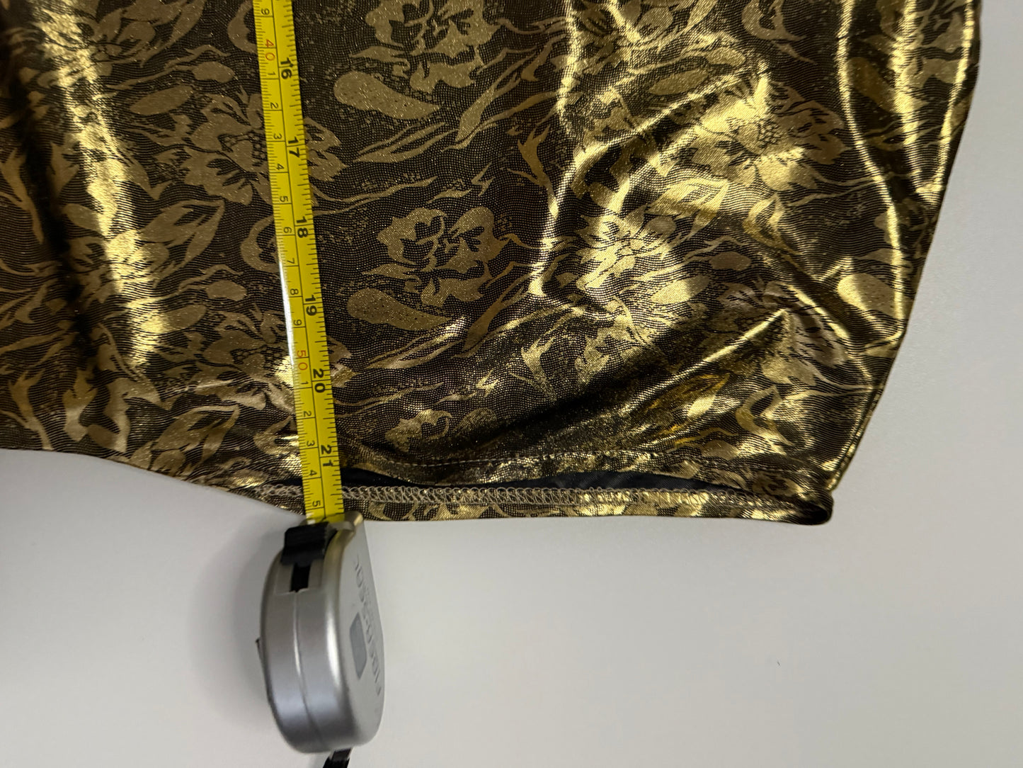 L vintage Gold Metallic Top